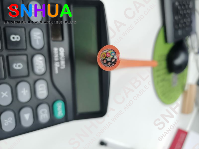 SERVO 710 CY 4G1.5+1x(2x1.0)