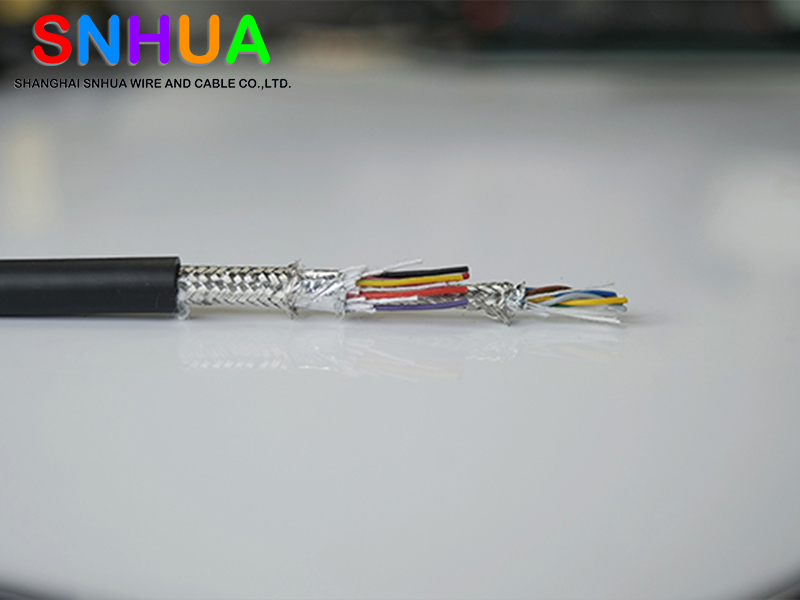 SKT6300  3*2*0.1+6*0.2mm2 雙屏蔽雙絞拖鏈電纜